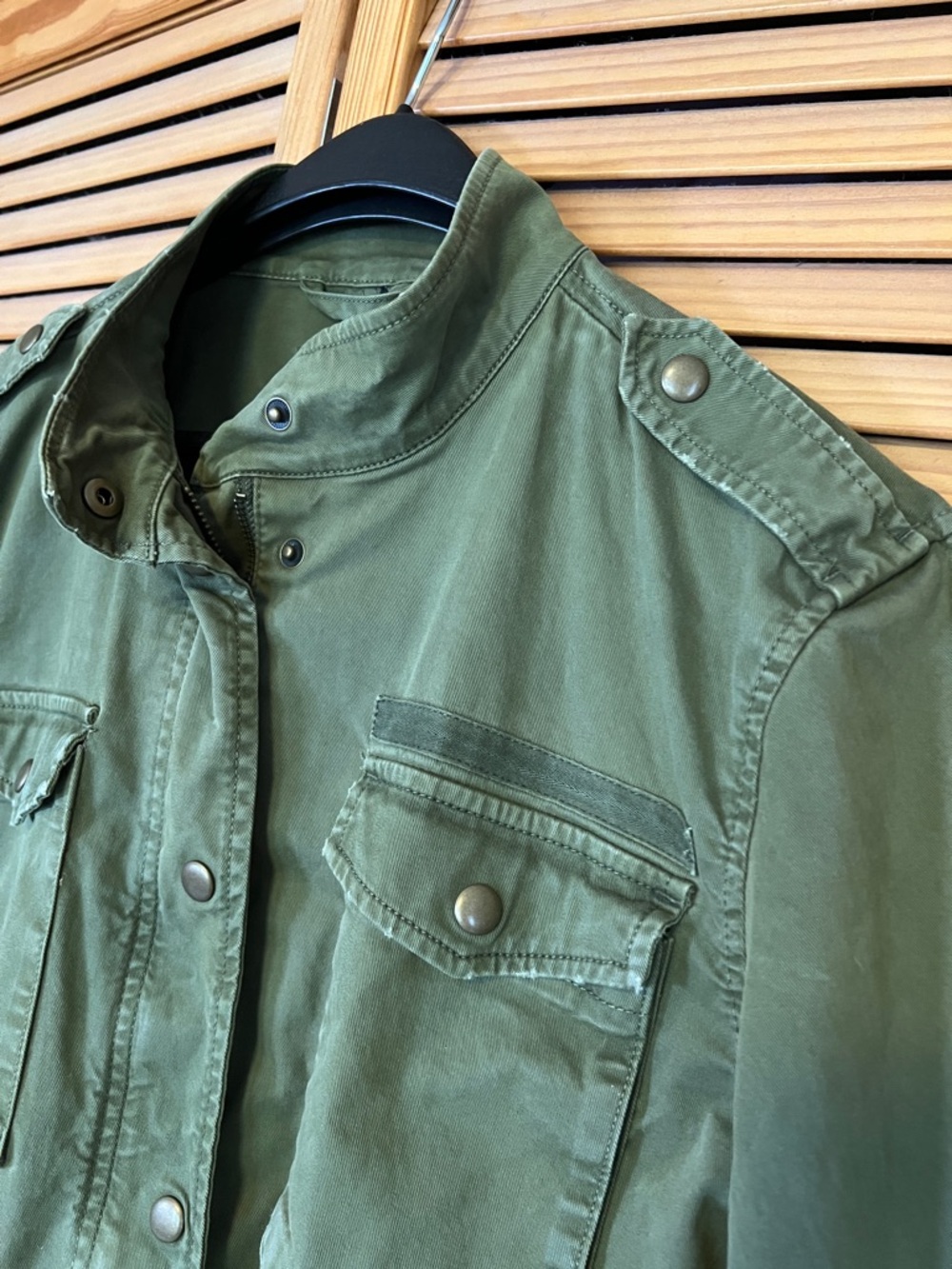 Gap Utility Jacket Distressed Womens size L - Picture 11 of 16